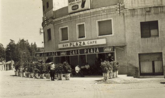 Bar Plaza Cafe